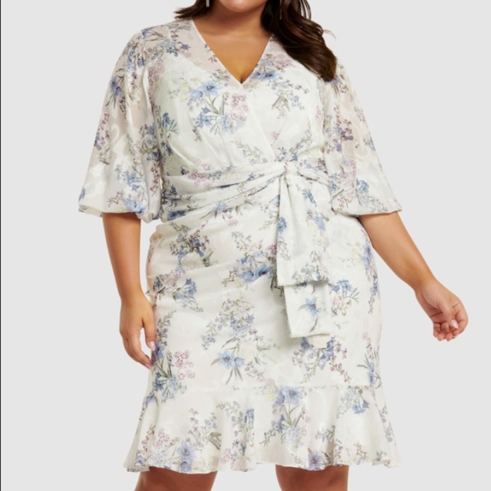Ever New Melbourne Josie crossover floral dress